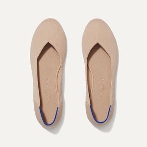Rothys Round Toe Ecru Flat